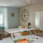 Moderne Apartment *